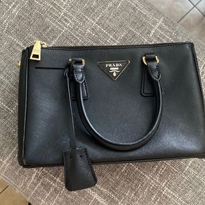 Prada saffiano bag